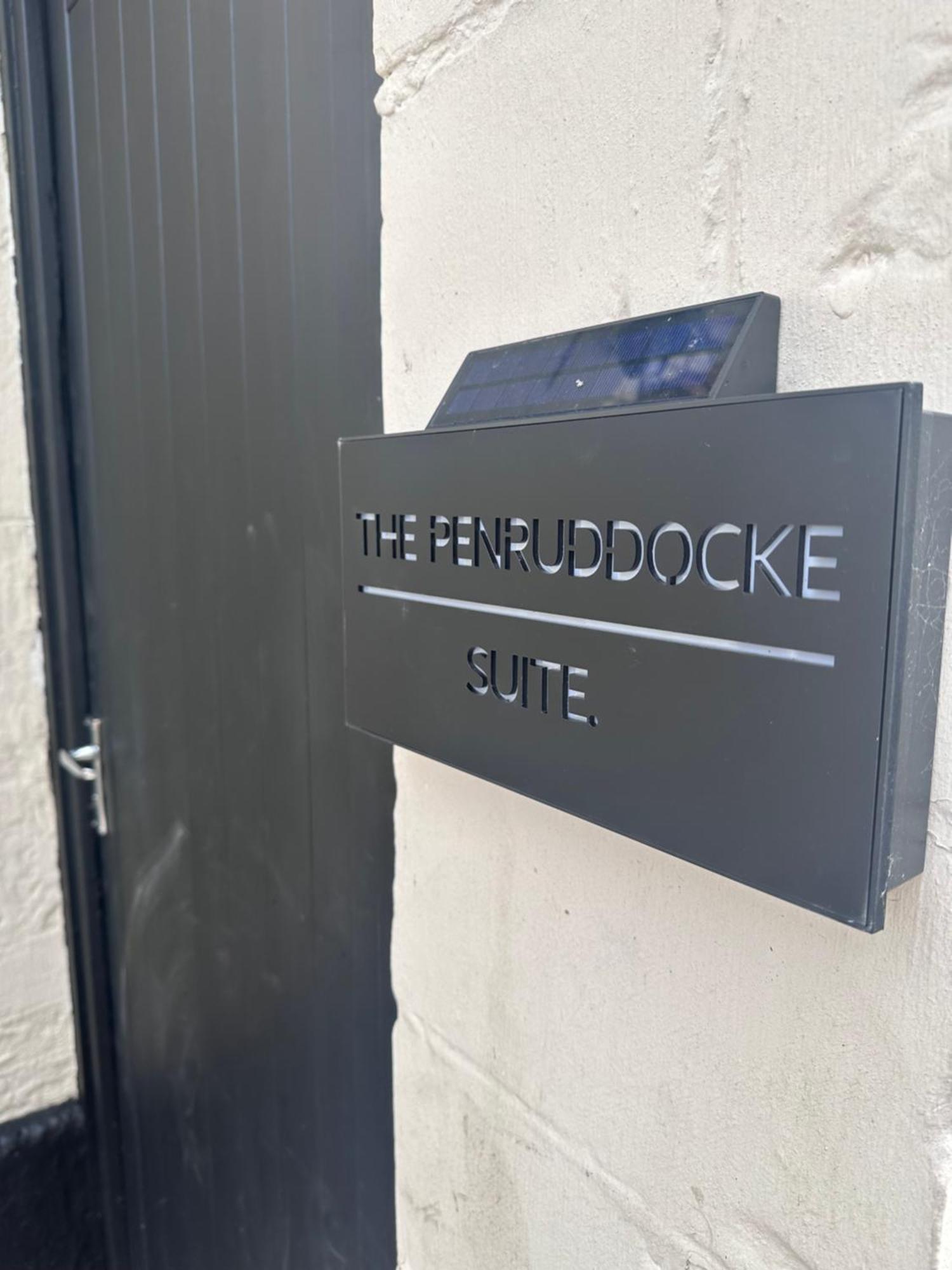 The Penruddocke Arms Bed & Breakfast Dinton  Exterior foto